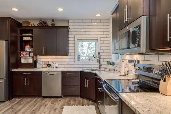 $550,000 | 2711 Hoffman Road, Mankato, MN 56001