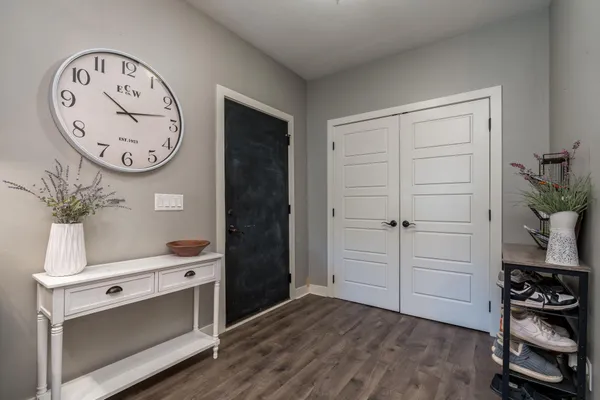 $550,000 | 2711 Hoffman Road, Mankato, MN 56001