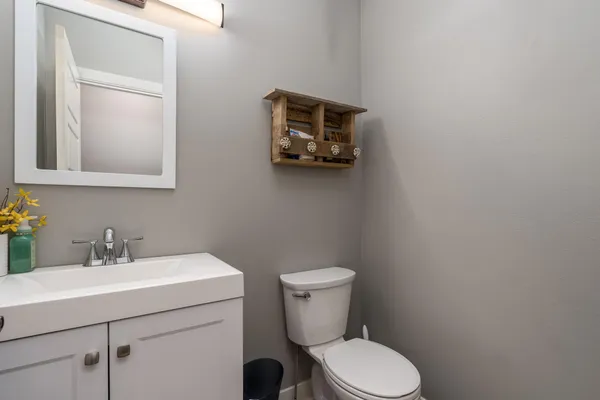 $550,000 | 2711 Hoffman Road, Mankato, MN 56001