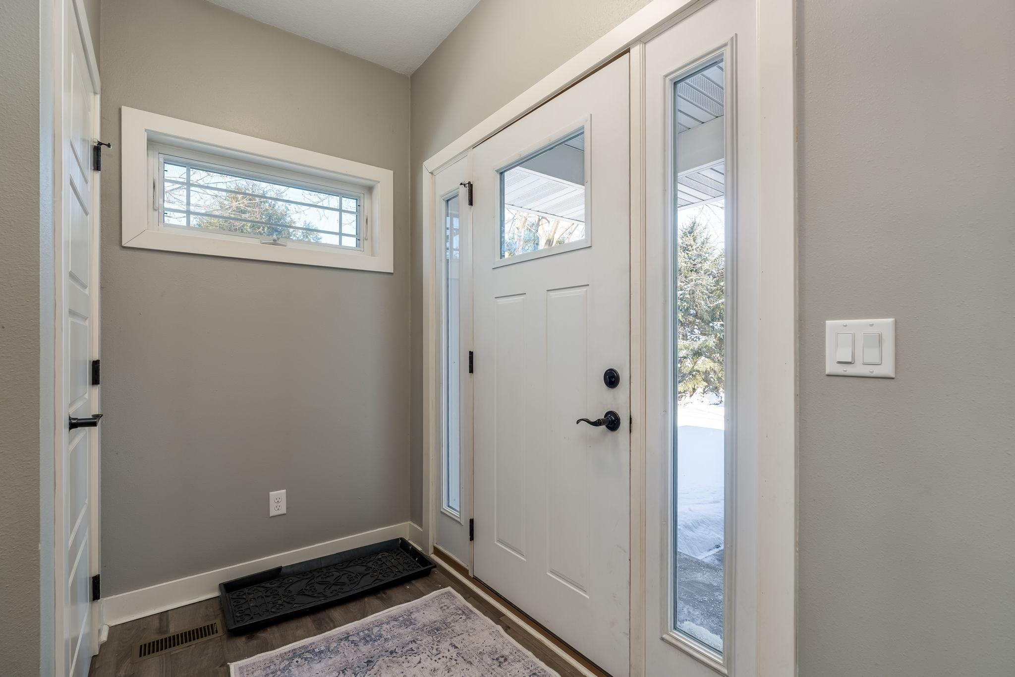 2711 Hoffman Road Mankato, MN 56001 - Photo 3 of 48