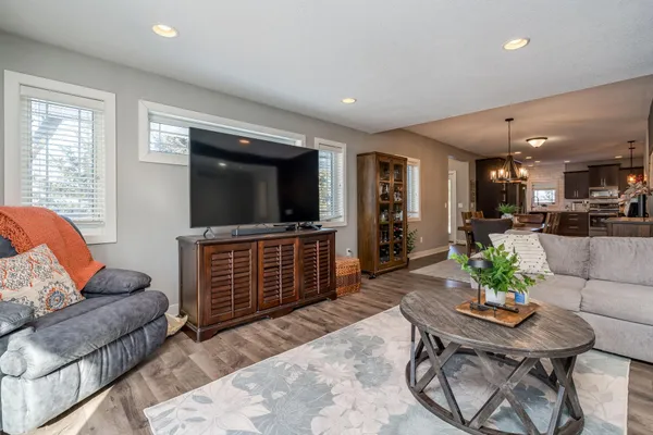 $550,000 | 2711 Hoffman Road, Mankato, MN 56001