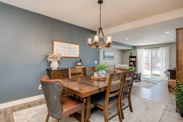 $550,000 | 2711 Hoffman Road, Mankato, MN 56001