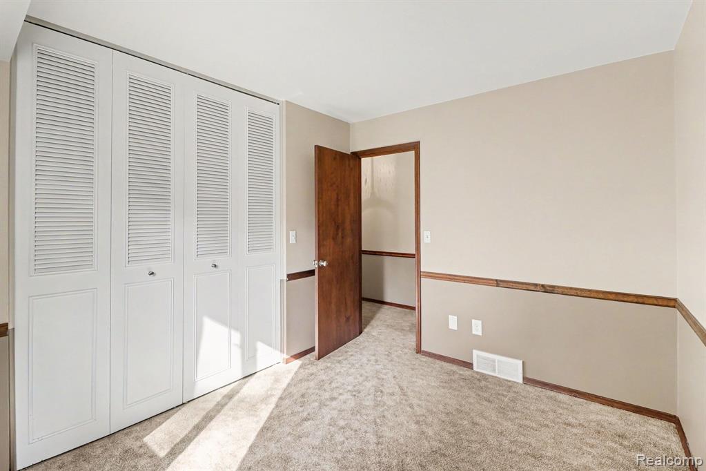 6300 North Raddatz Road Fowlerville, MI 48836 - Photo 27 of 42 Gallery Image 27