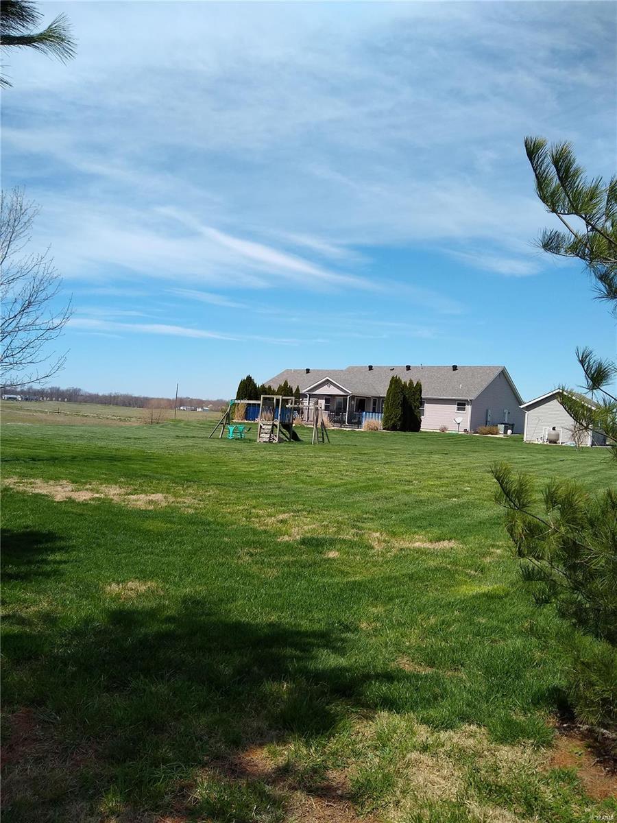9770 Lilac Road St. Jacob, IL 62281 - Photo 11 of 65