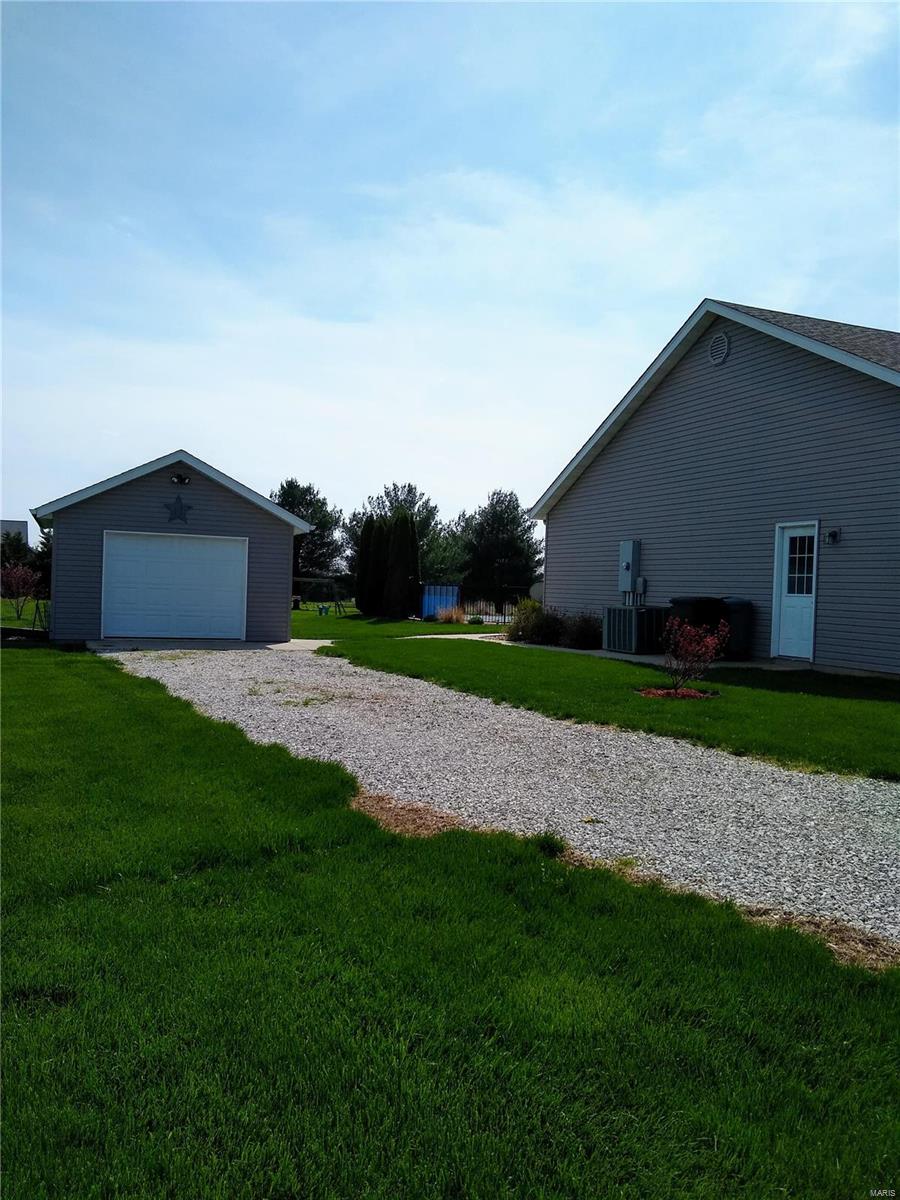 9770 Lilac Road St. Jacob, IL 62281 - Photo 58 of 65