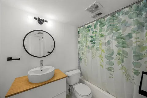 $275,000 | 5907 East University Boulevard, Unit 201, Dallas, TX 75206