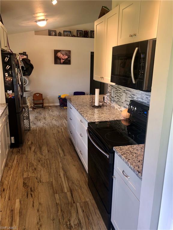 18529 Sunflower Road Fort Myers, FL 33967 - Photo 4 of 15 Gallery Image 4
