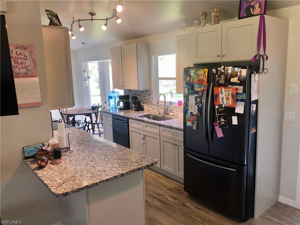 18529 Sunflower Road Fort Myers, FL 33967 - Photo 5 of 15 Gallery Image 5