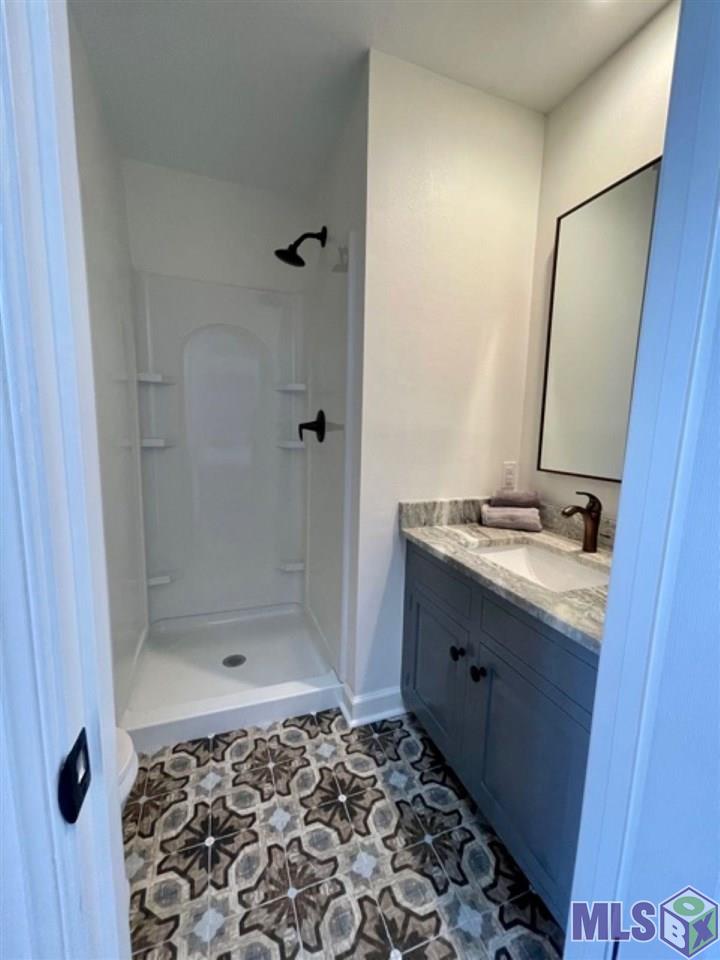 11 Jamestowne Court Baton Rouge, LA 70809 - Photo 22 of 40 bath for 2nd bedroom (glass door on order)