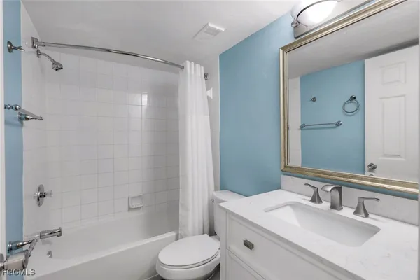 $489,000 | 4216 Bayside Villas, Captiva, FL 33924