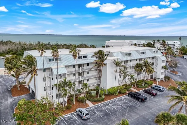 $489,000 | 4216 Bayside Villas, Captiva, FL 33924