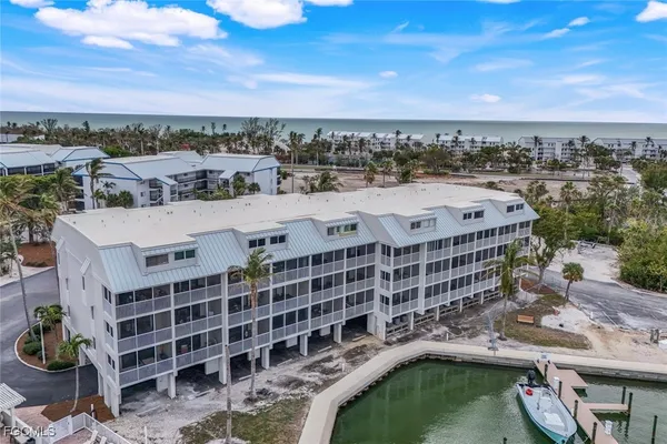 $489,000 | 4216 Bayside Villas, Captiva, FL 33924