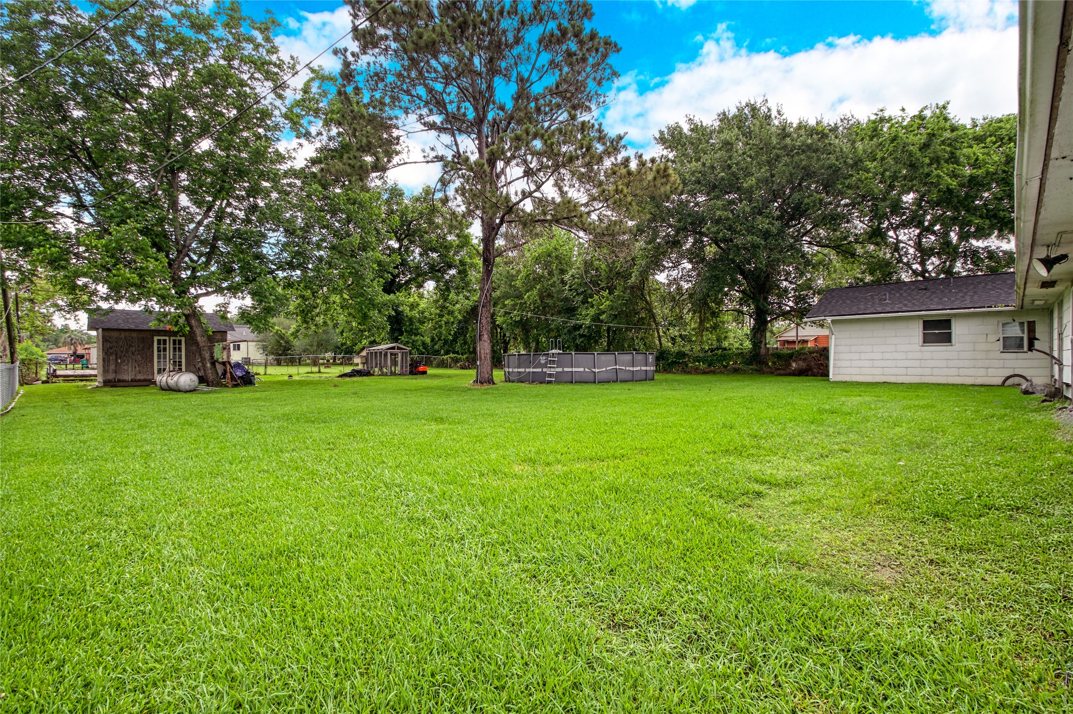 106 Crow Road Baytown, TX 77520 - Photo 15 of 17