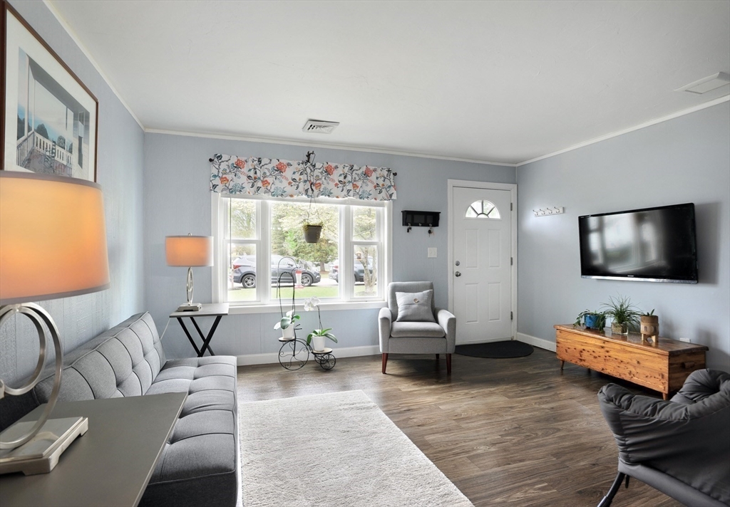20 Jackson Road Hanover, MA 02339 - Photo 7 of 21 Gallery Image 7