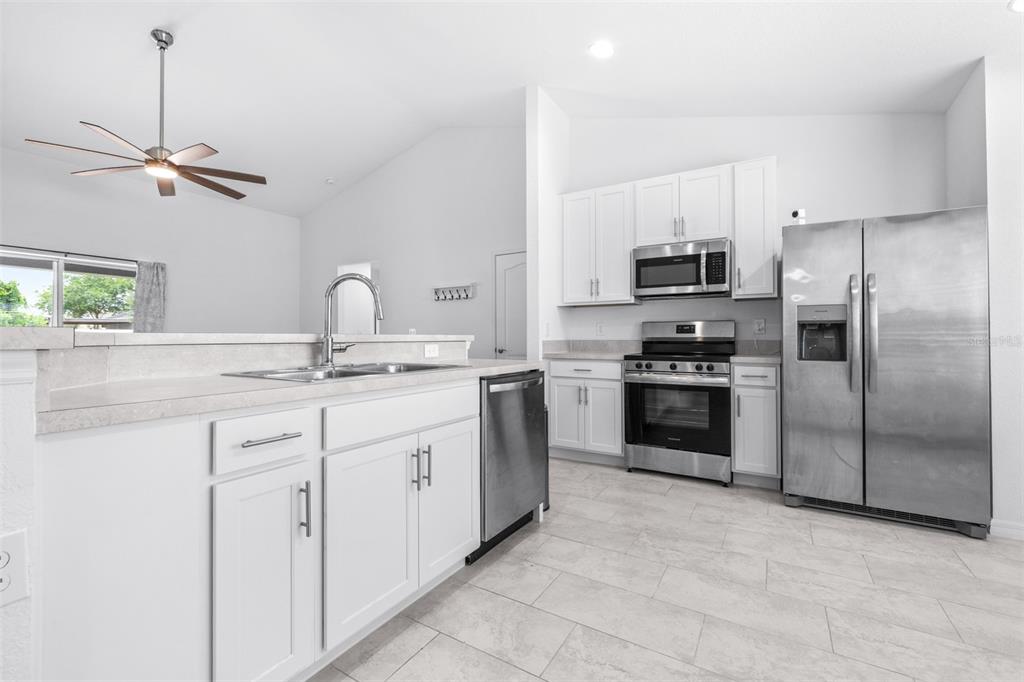 2118 Hadley Road Bartow, FL 33830 - Photo 10 of 37