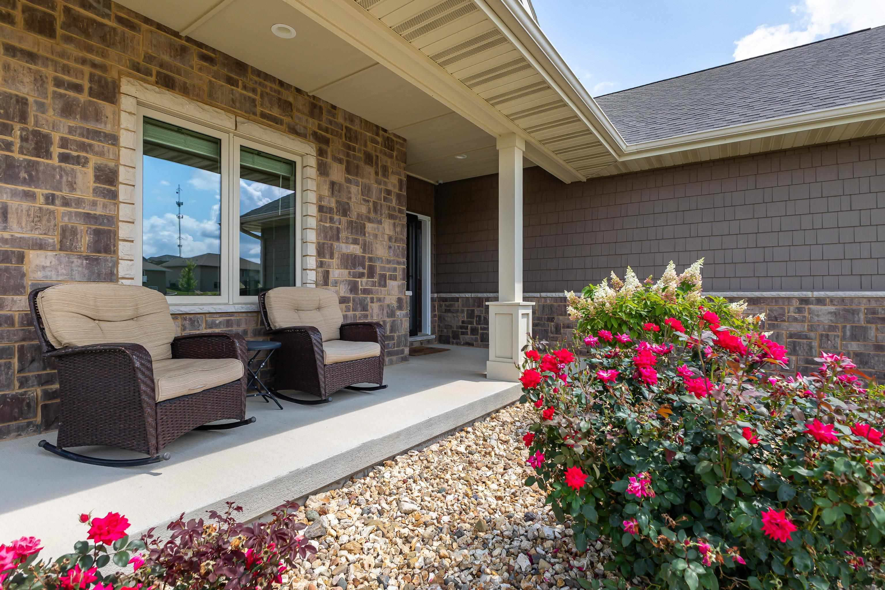 2254 Antler Ridge Drive, Unit CLAY RIDGE ESTATES Dubuque, IA 52002 - Photo 5 of 13 Gallery Image 5