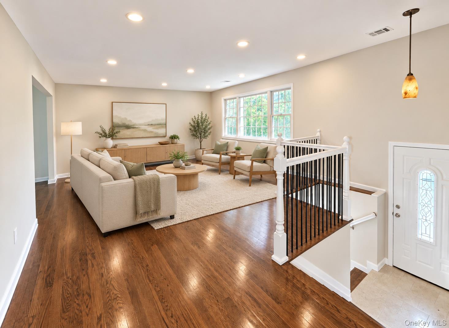 Virtually staged