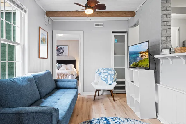 $560,000 | 2 Norwich Road, East Haddam, CT 06423