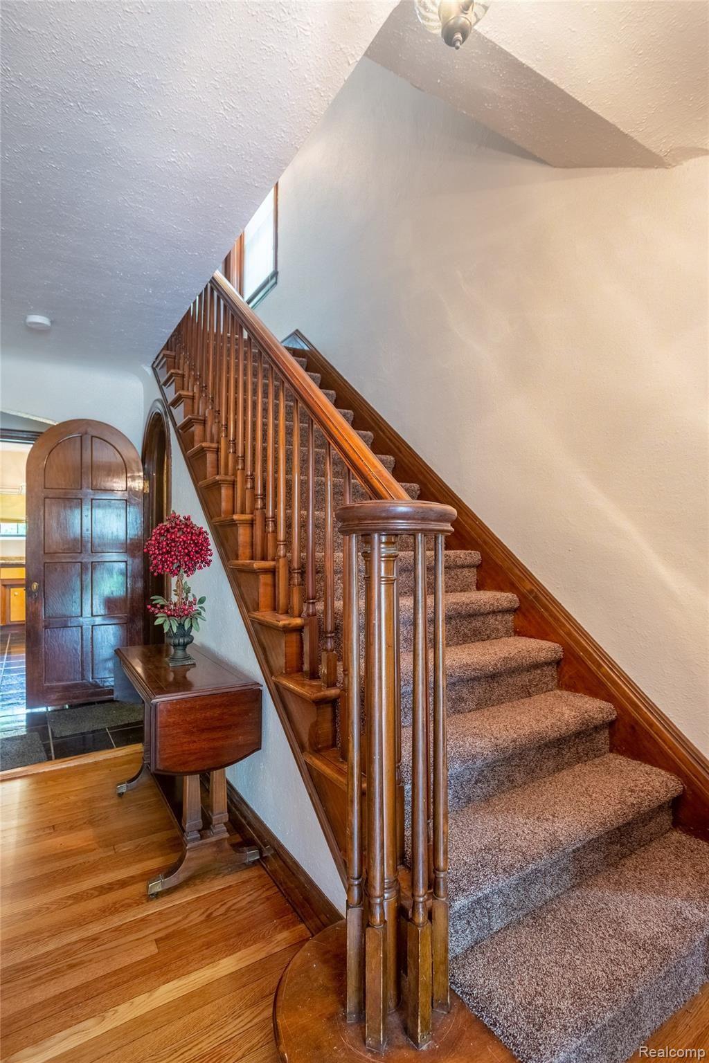 19645 Shrewsbury Road Detroit, MI 48221 - Photo 5 of 58 Shrewsbury Road _19645 -Entry--33.jpg