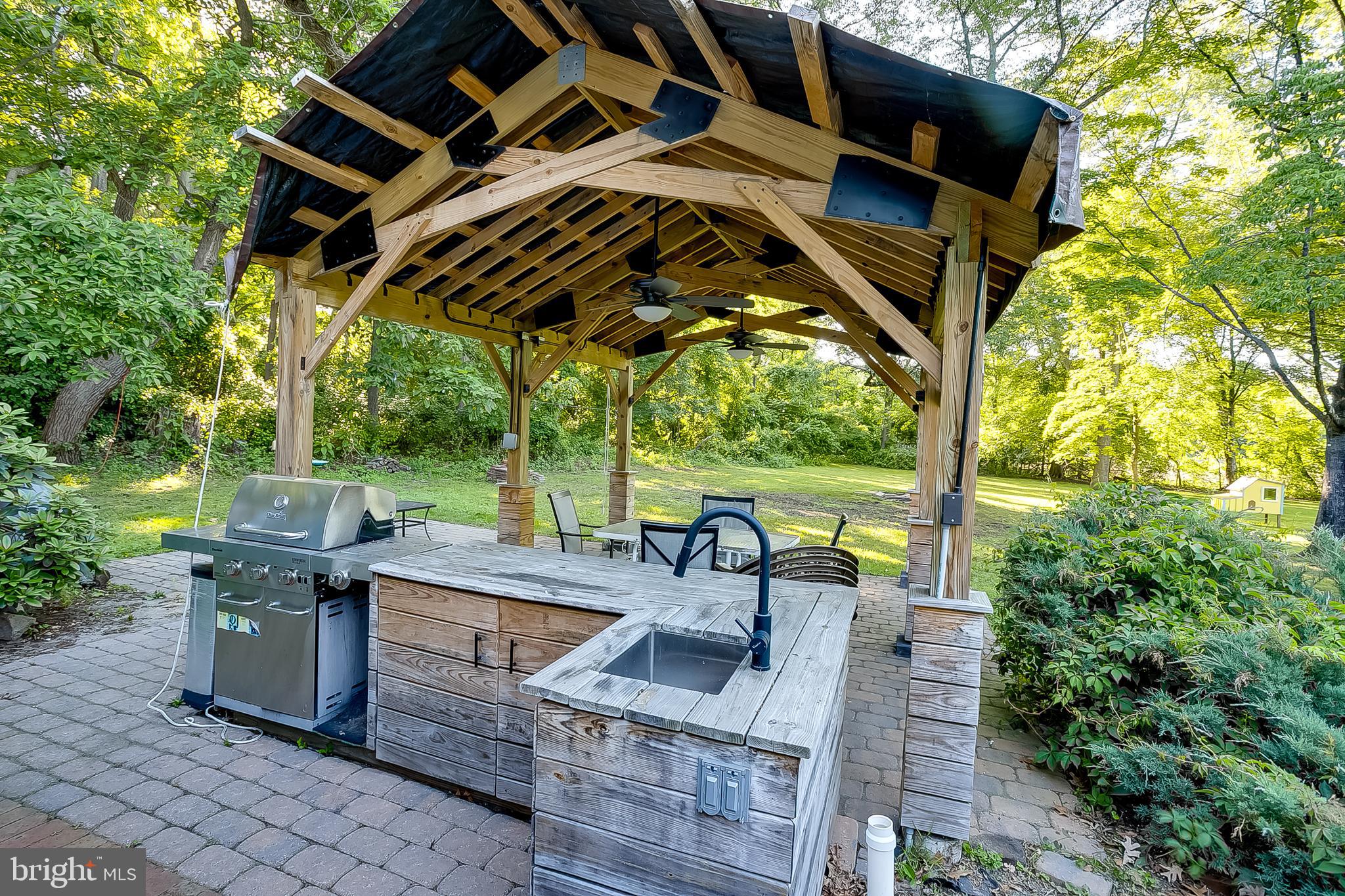 125 Union Mill Road Mount Laurel, NJ 08054 - Photo 42 of 45 Exterior Back Patio
