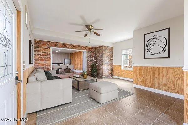 $675,000 | 1922 Bella Coola Road, Lake Waccamaw, NC 28450