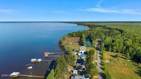$675,000 | 1922 Bella Coola Road, Lake Waccamaw, NC 28450