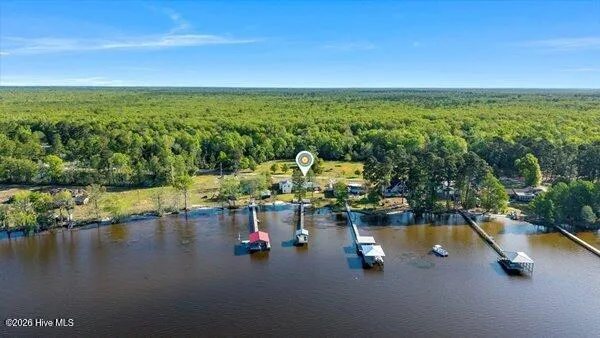 $675,000 | 1922 Bella Coola Road, Lake Waccamaw, NC 28450