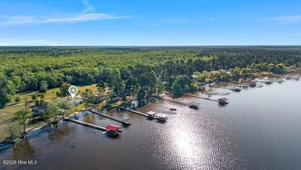 $675,000 | 1922 Bella Coola Road, Lake Waccamaw, NC 28450