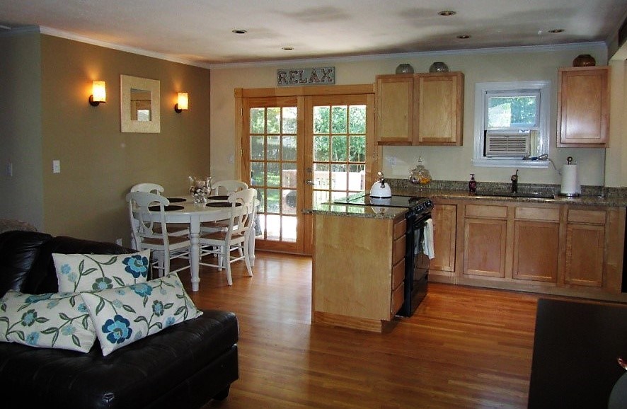 100 Nepaug Road Narragansett, RI 02882 - Photo 11 of 24