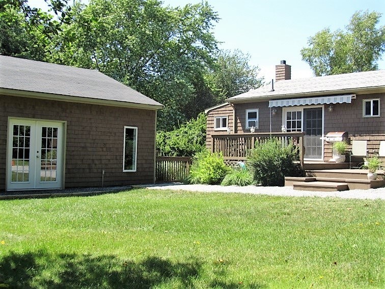 100 Nepaug Road Narragansett, RI 02882 - Photo 2 of 24