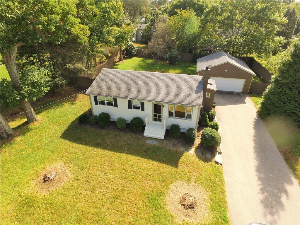 100 Nepaug Road Narragansett, RI 02882 - Photo 3 of 24