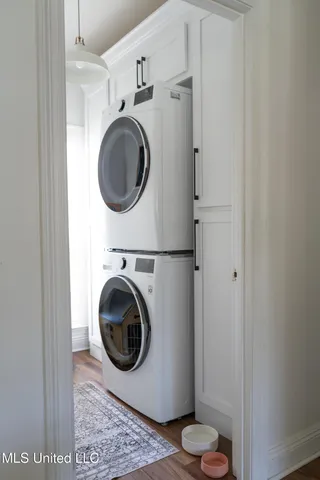 $575,000 | 2026 Bent Oaks Boulevard, Biloxi, MS 39531