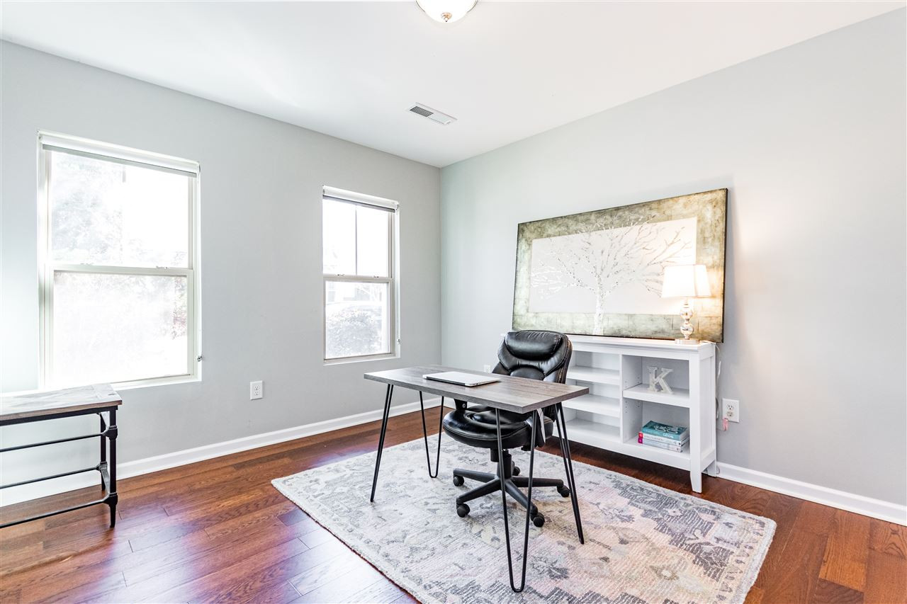 1521 Crafton Way Raleigh, NC 27607 - Photo 2 of 28 Photo 2