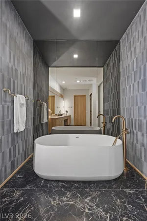 $15,000 | 8475 Michael Cherry Avenue, Unit 420, Las Vegas, NV 89113