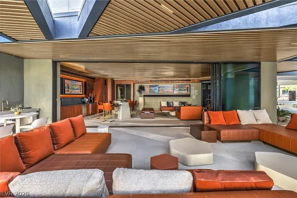 $15,000 | 8475 Michael Cherry Avenue, Unit 420, Las Vegas, NV 89113