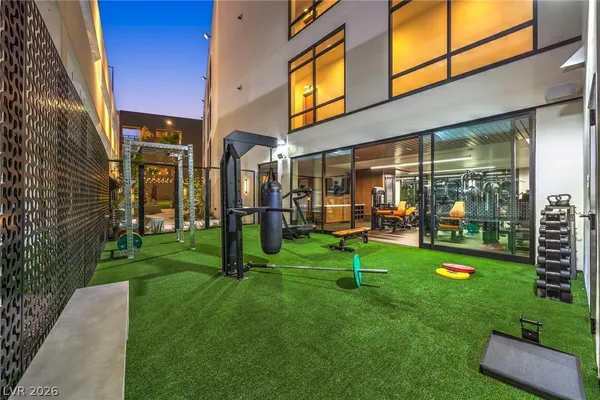 $15,000 | 8475 Michael Cherry Avenue, Unit 420, Las Vegas, NV 89113