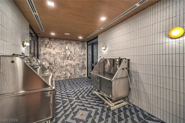 $15,000 | 8475 Michael Cherry Avenue, Unit 420, Las Vegas, NV 89113