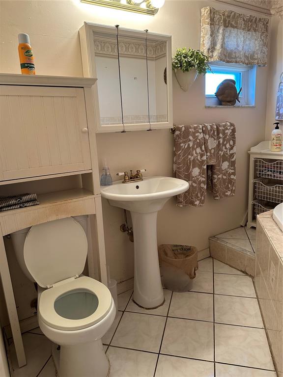 1427 Amy Circle Spring Hill, FL 34606 - Photo 12 of 23