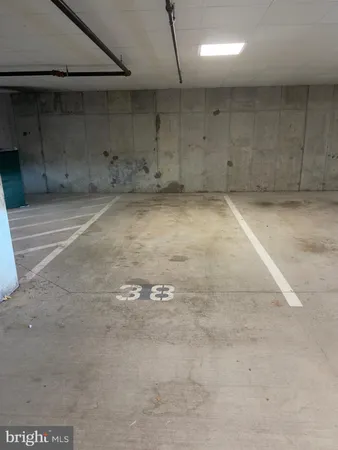 $2,900 | 24701 Byrne Meadow Square, Unit 300, Aldie, VA 20105