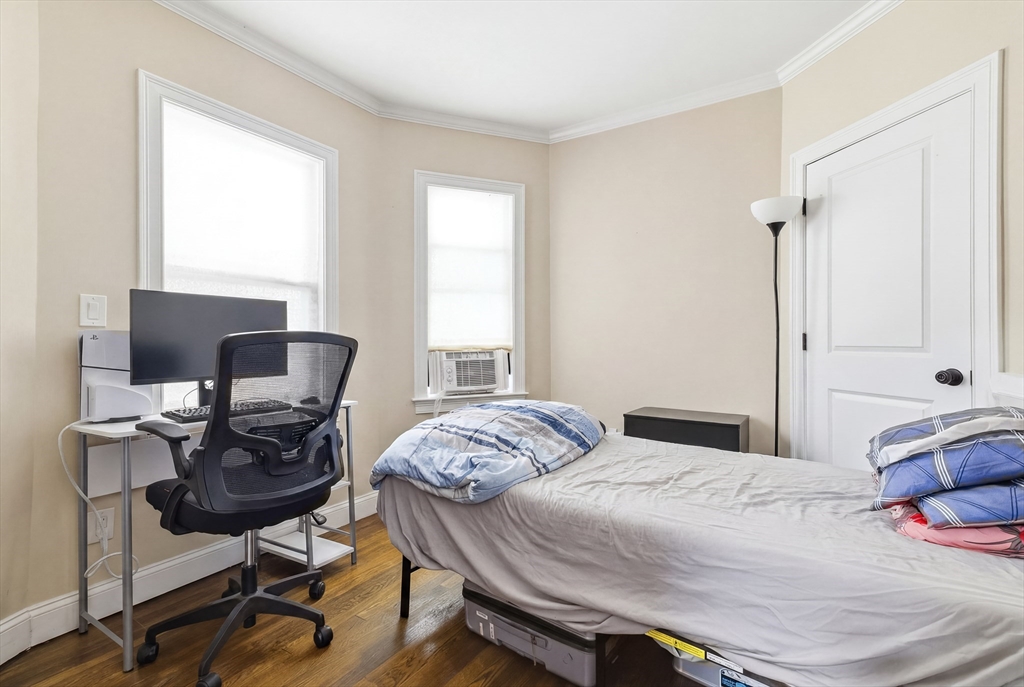 39 Glen Road Boston, MA 02130 - Photo 9 of 42