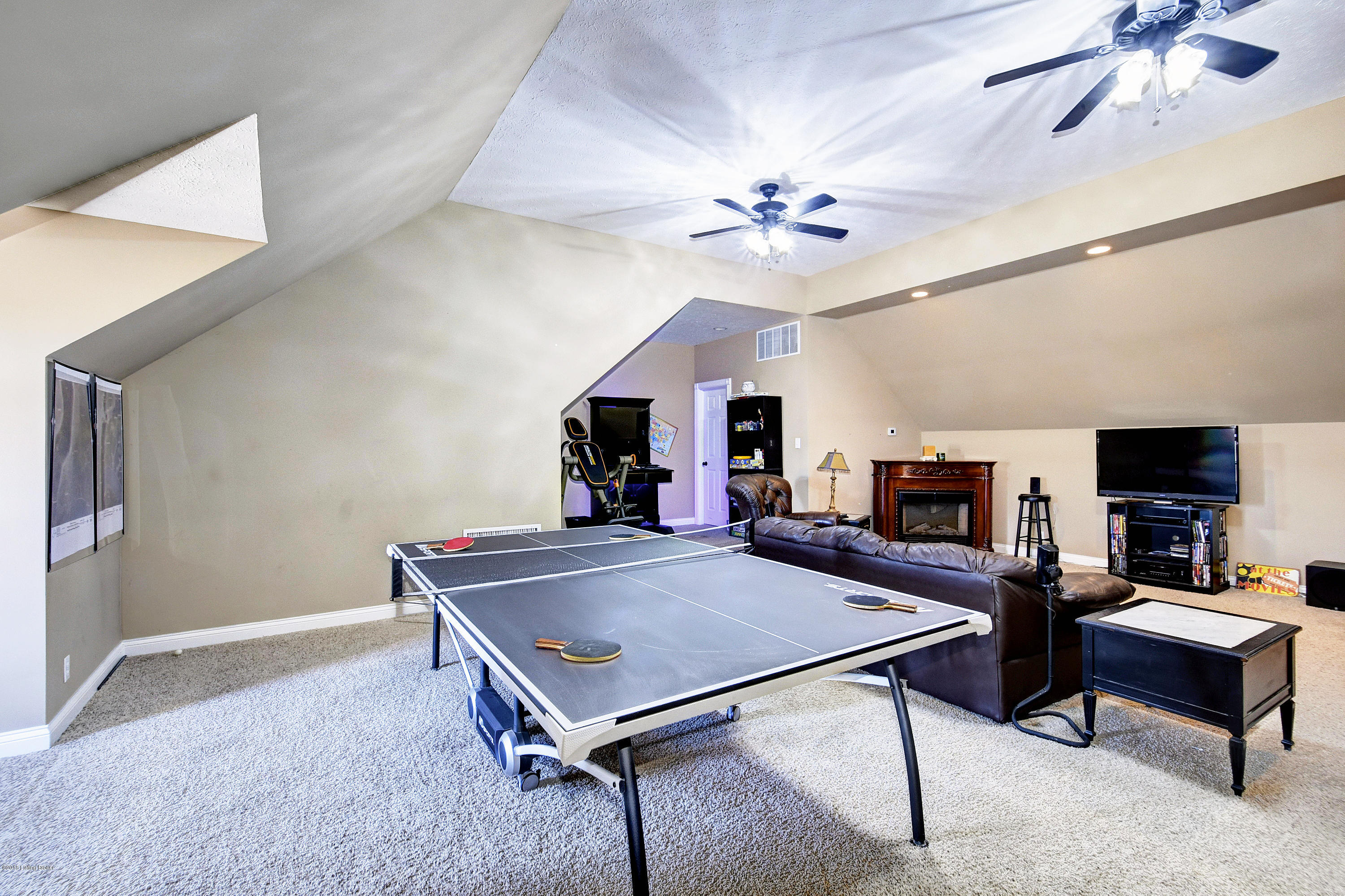 726 Brashears Point Road Taylorsville, KY 40071 - Photo 40 of 88 2nd floor family room