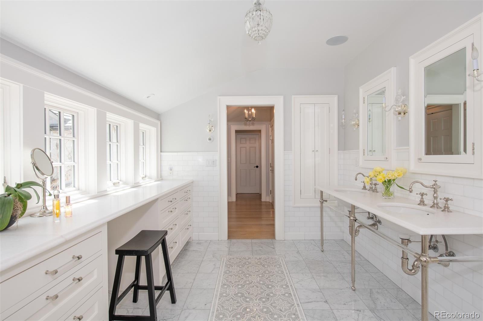 400 Circle Drive Denver, CO 80206 - Photo 20 of 40