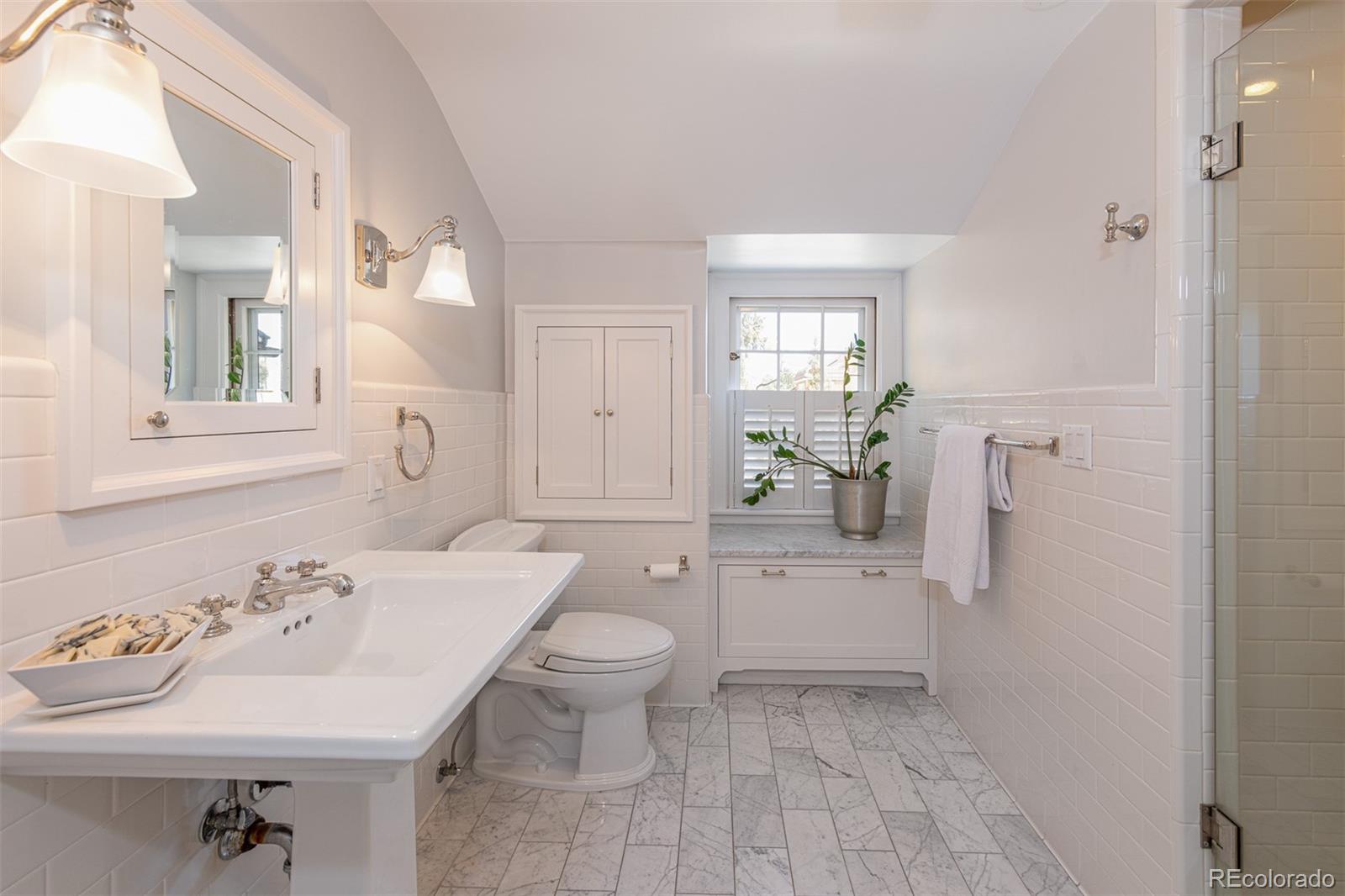 400 Circle Drive Denver, CO 80206 - Photo 26 of 40