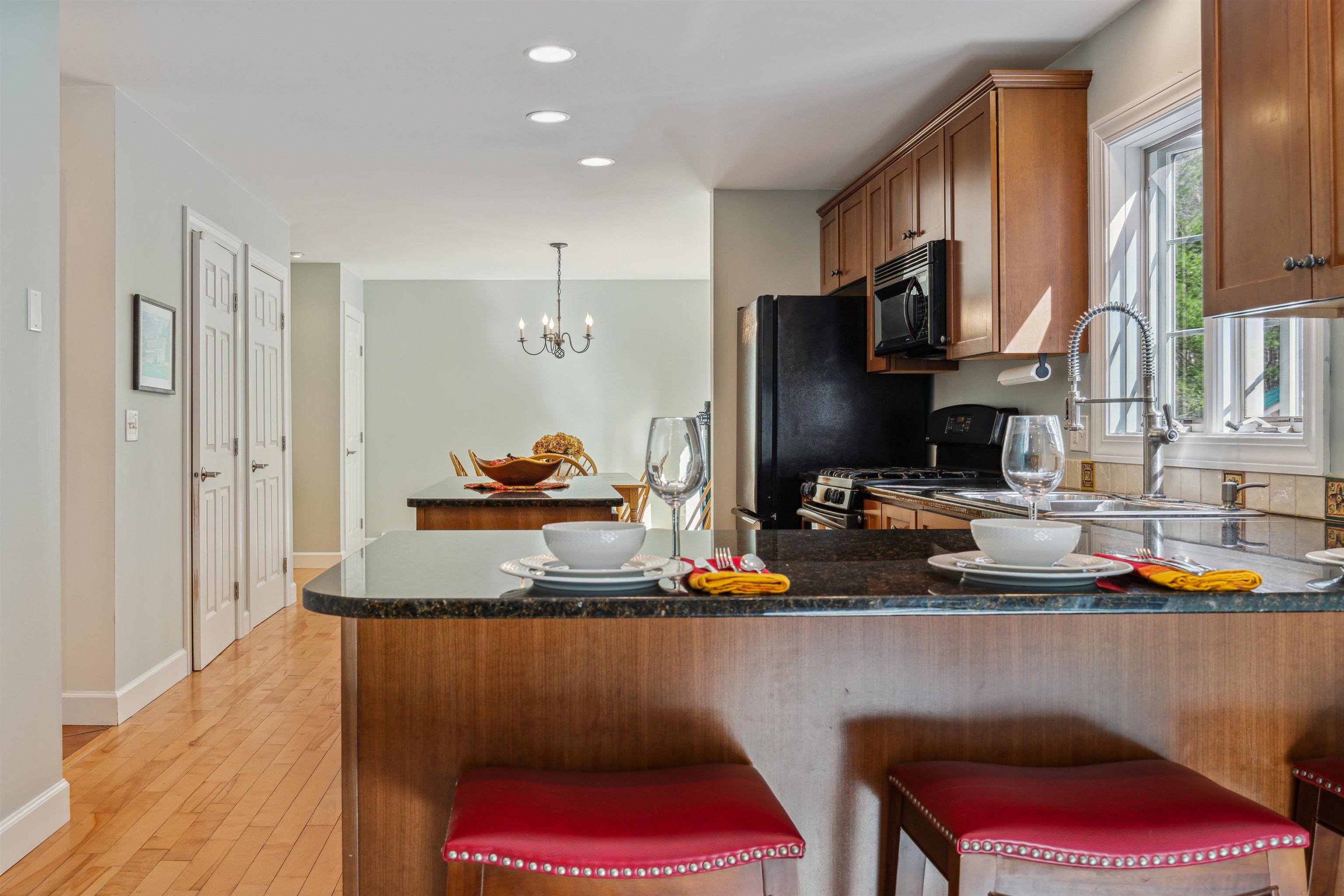 358 Cowdrey Path Woodstock, VT 05071 - Photo 7 of 32