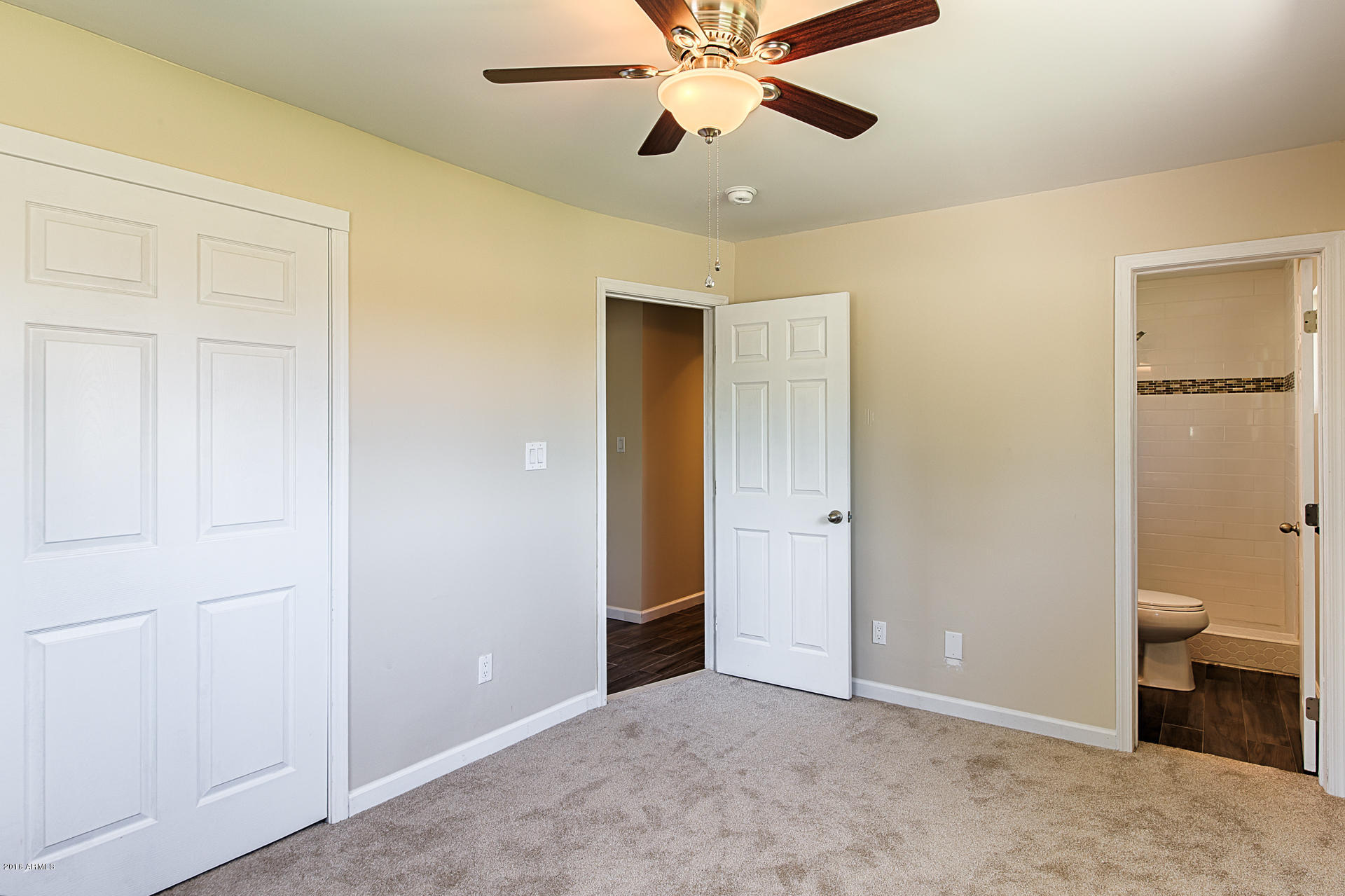800 West Elna Rae Street Tempe, AZ 85281 - Photo 16 of 26 800 W Elna Rae St-17