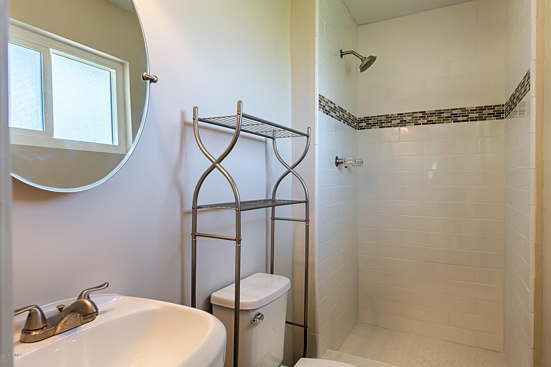 800 West Elna Rae Street Tempe, AZ 85281 - Photo 17 of 26 800 W Elna Rae St-18