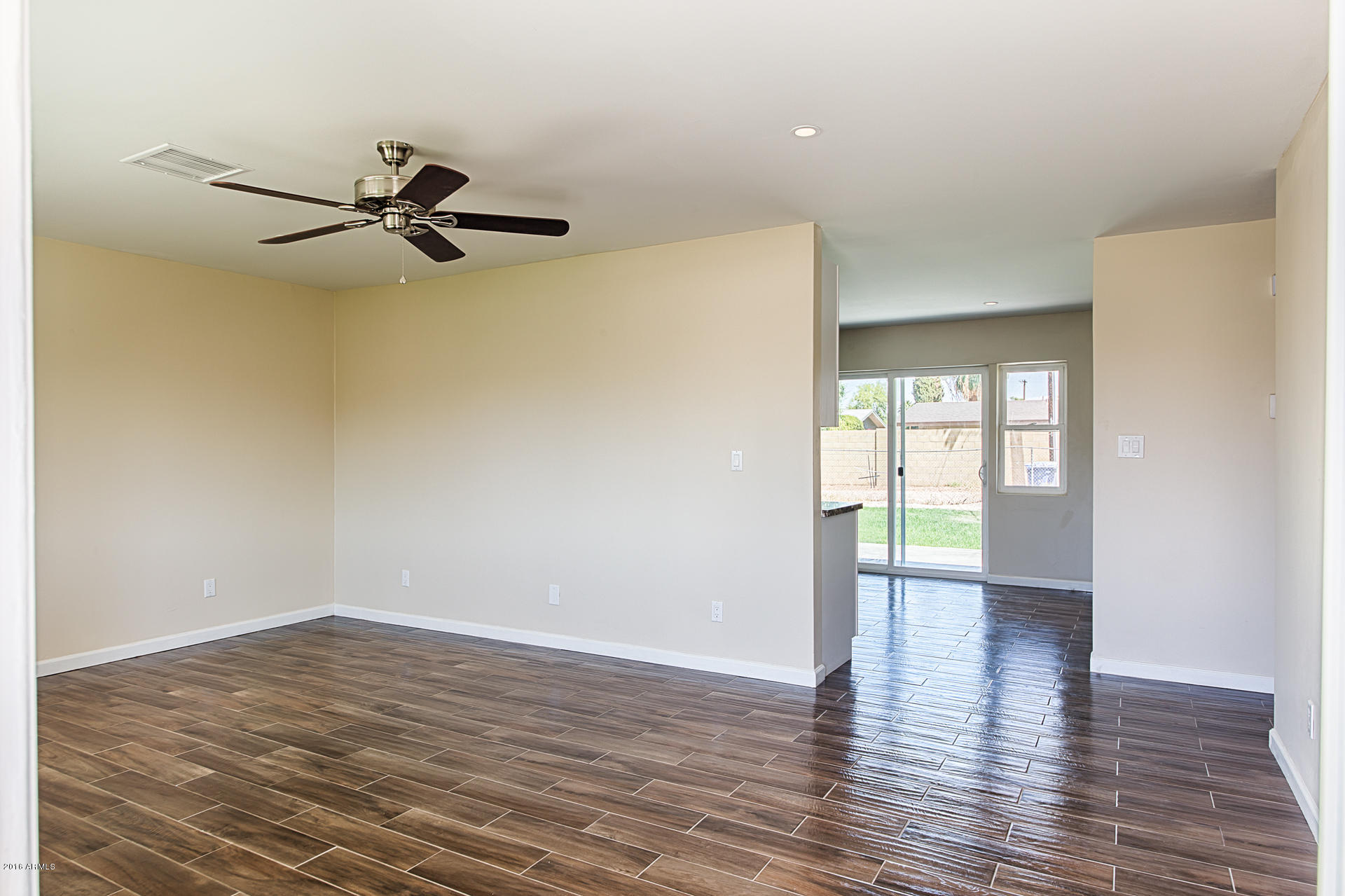 800 West Elna Rae Street Tempe, AZ 85281 - Photo 5 of 26 800 W Elna Rae St-6