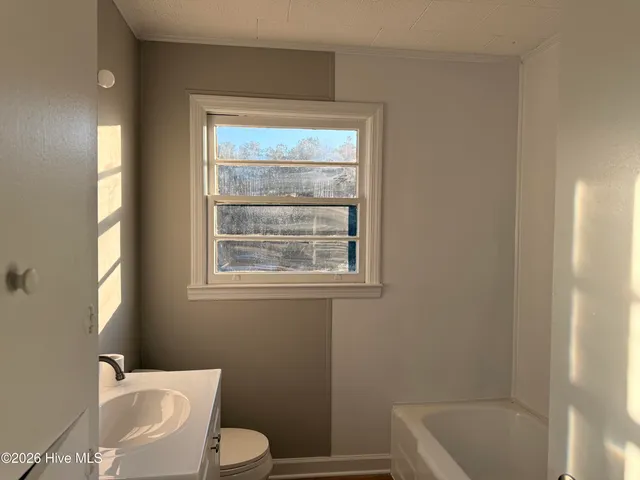 $1,800 | 2023 Highway 211, Eagle Springs, NC 27242