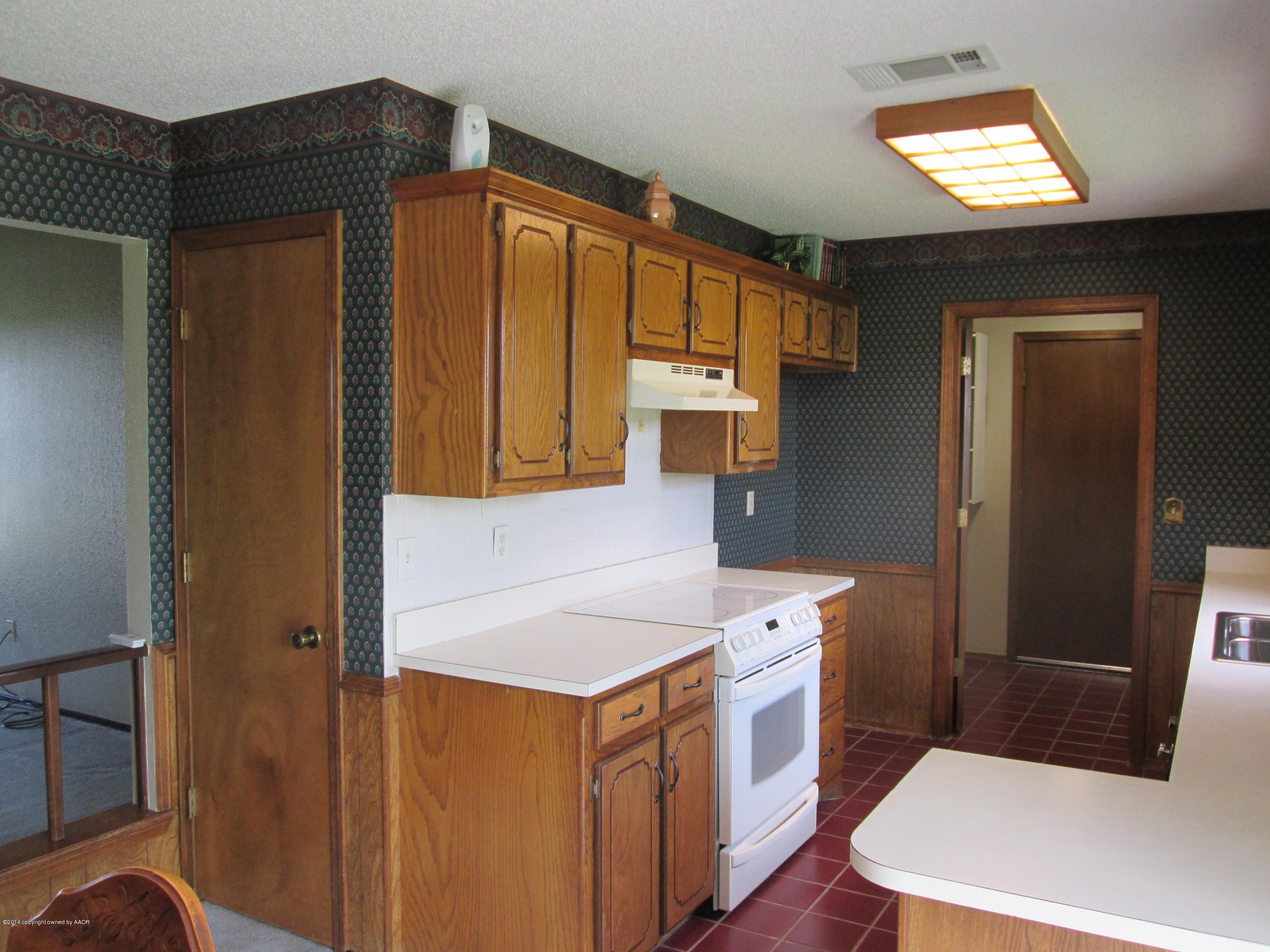 105 Racine Trail Amarillo, TX 79108 - Photo 12 of 34 Kitchen view 2