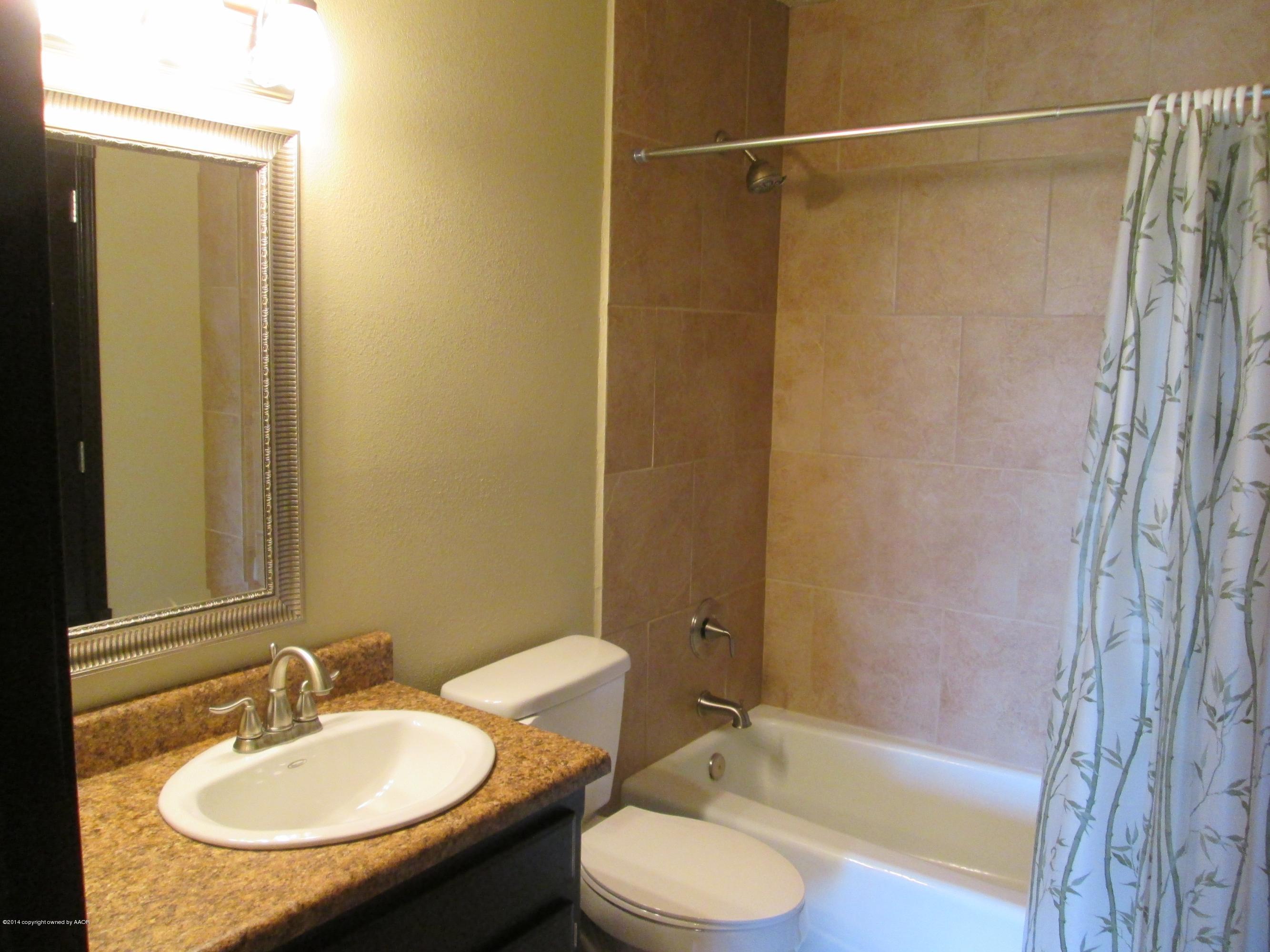 105 Racine Trail Amarillo, TX 79108 - Photo 18 of 34 Master Bath